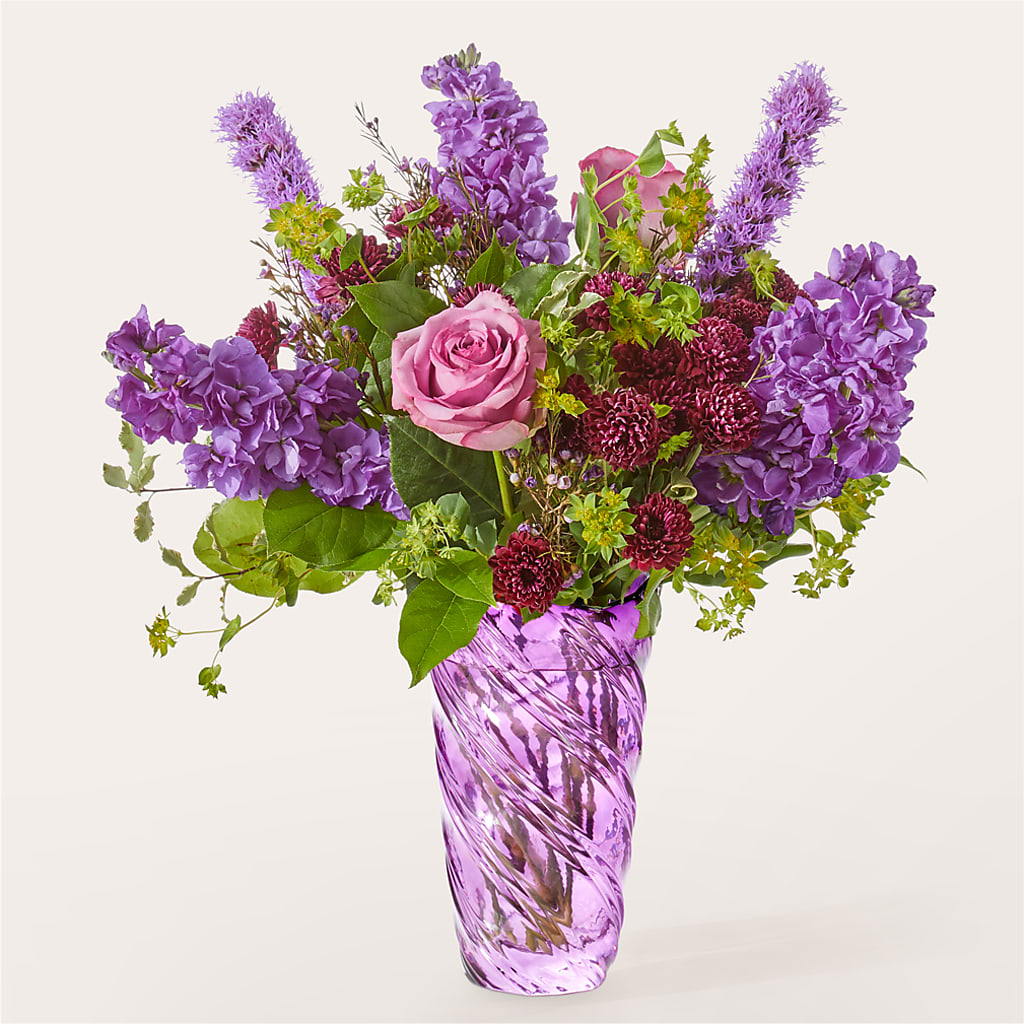 Garden Mist Bouquet – Ecuadorian Central Flower, Minneapolis MN