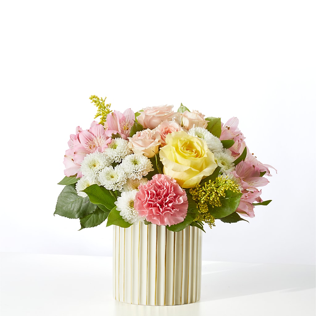 Watercolors Bouquet – Ecuadorian Central Flower, Minneapolis MN