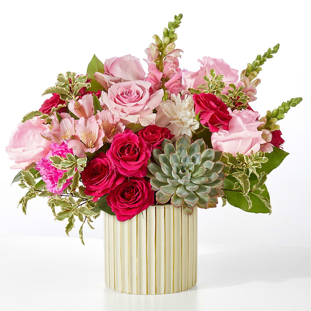 Magenta Musings Bouquet – Ecuadorian Central Flower, Minneapolis MN