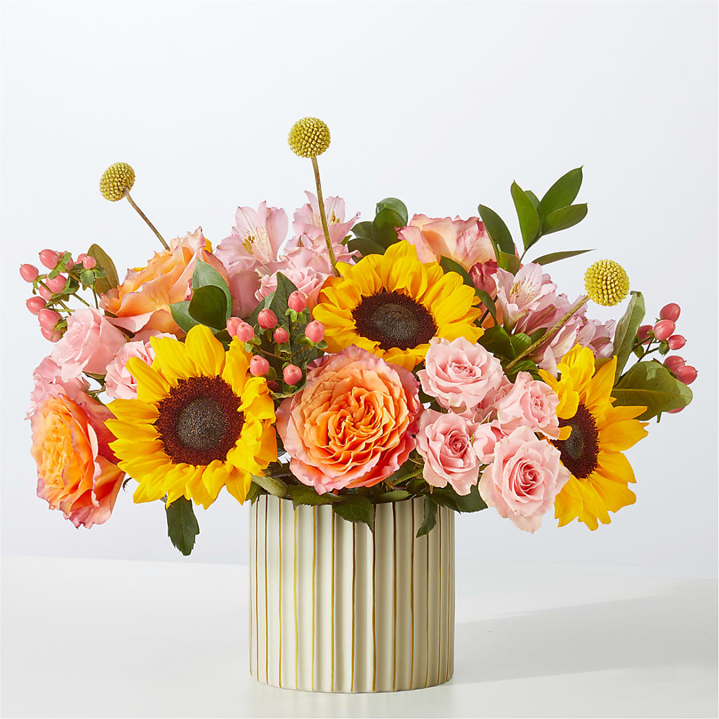 Sun's Out Bouquet – Ecuadorian Central Flower, Minneapolis MN