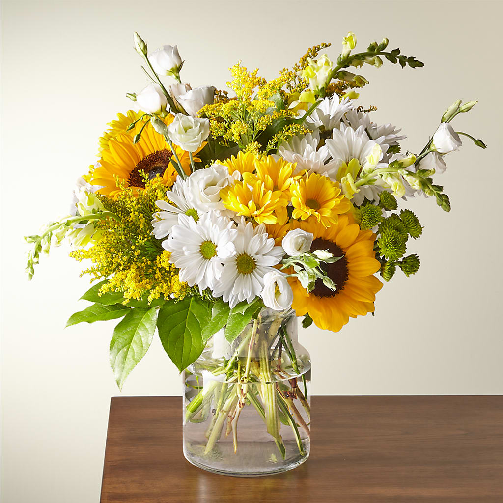 Hello Sunshine Bouquet – Ecuadorian Central Flower, Minneapolis MN