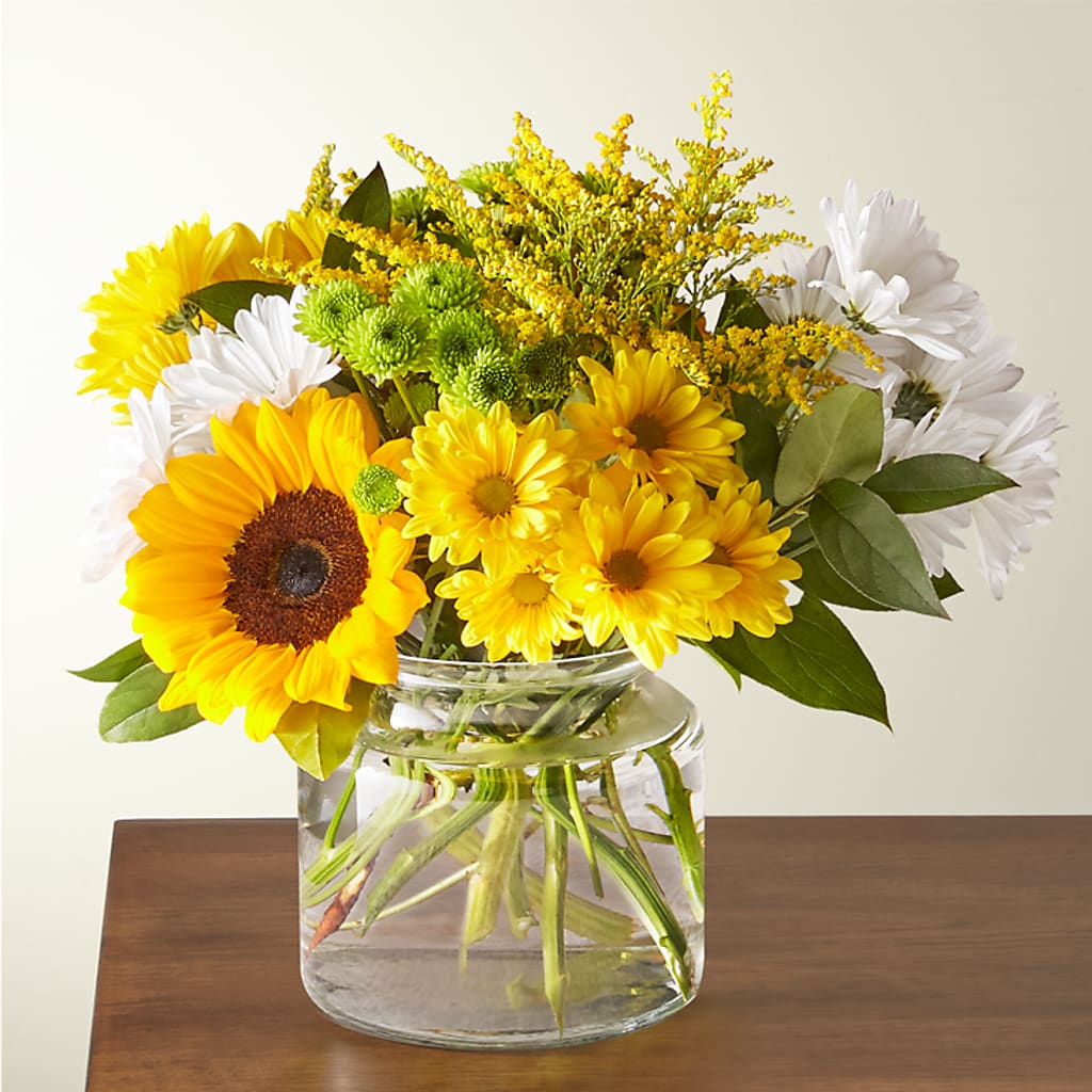 Hello Sunshine Bouquet – Ecuadorian Central Flower, Minneapolis MN