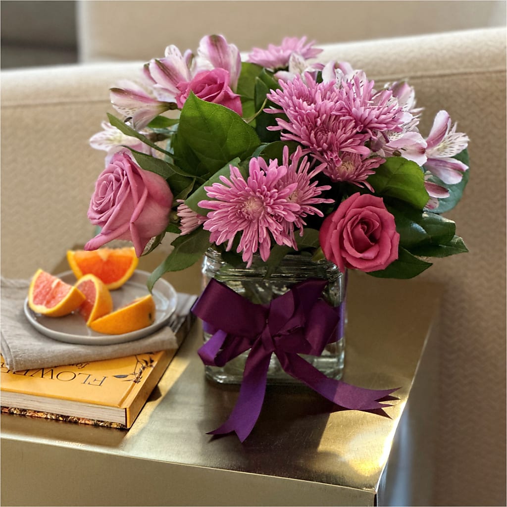 Sugarplum Bouquet – Ecuadorian Central Flower, Minneapolis MN