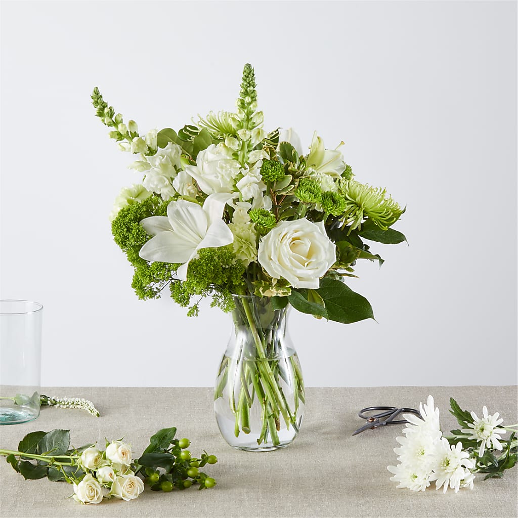 Irish Garden - A Florist Original – Ecuadorian Central Flower, Minneapolis MN