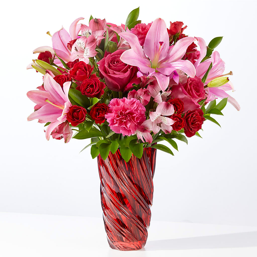In Love Bouquet with Luxe Swirl Vase – Ecuadorian Central Flower, Minneapolis MN