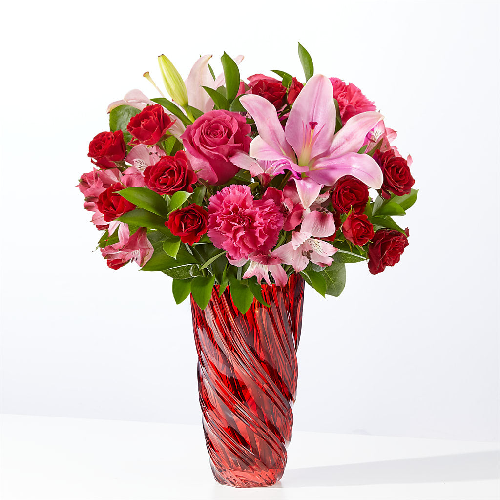 In Love Bouquet with Luxe Swirl Vase – Ecuadorian Central Flower, Minneapolis MN