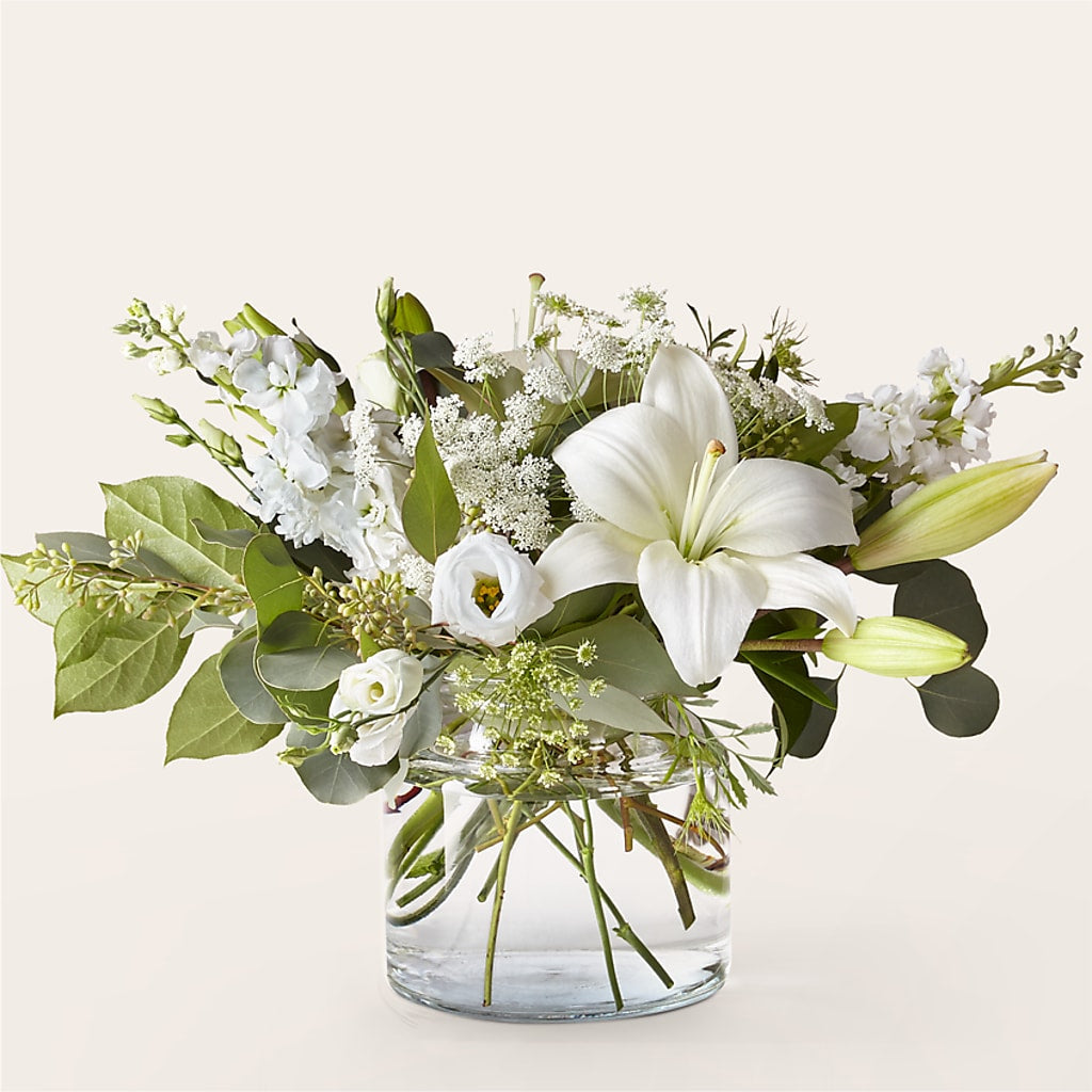 Alluring Elegance Bouquet – Ecuadorian Central Flower, Minneapolis MN