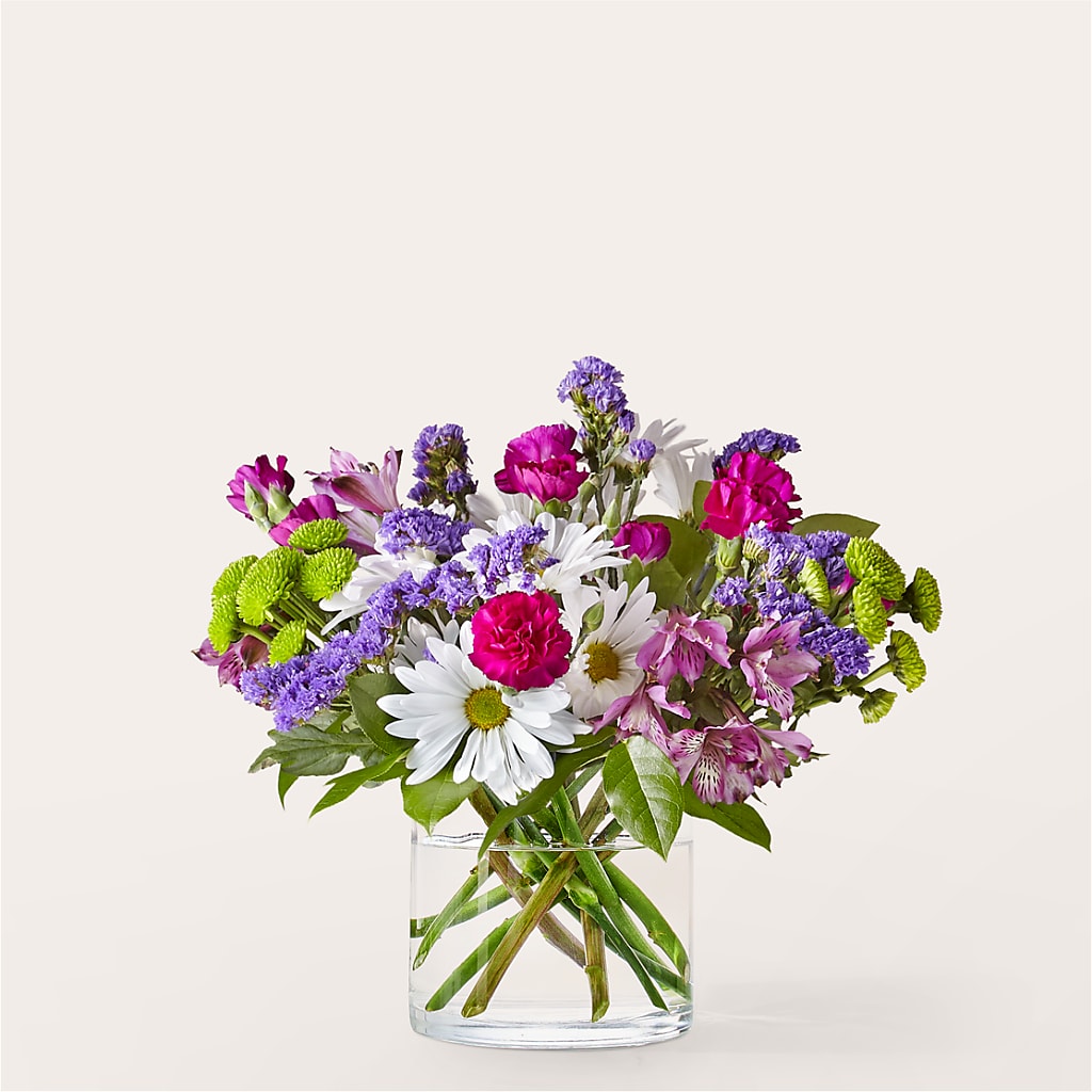 Wild Berry Bouquet – Ecuadorian Central Flower, Minneapolis MN