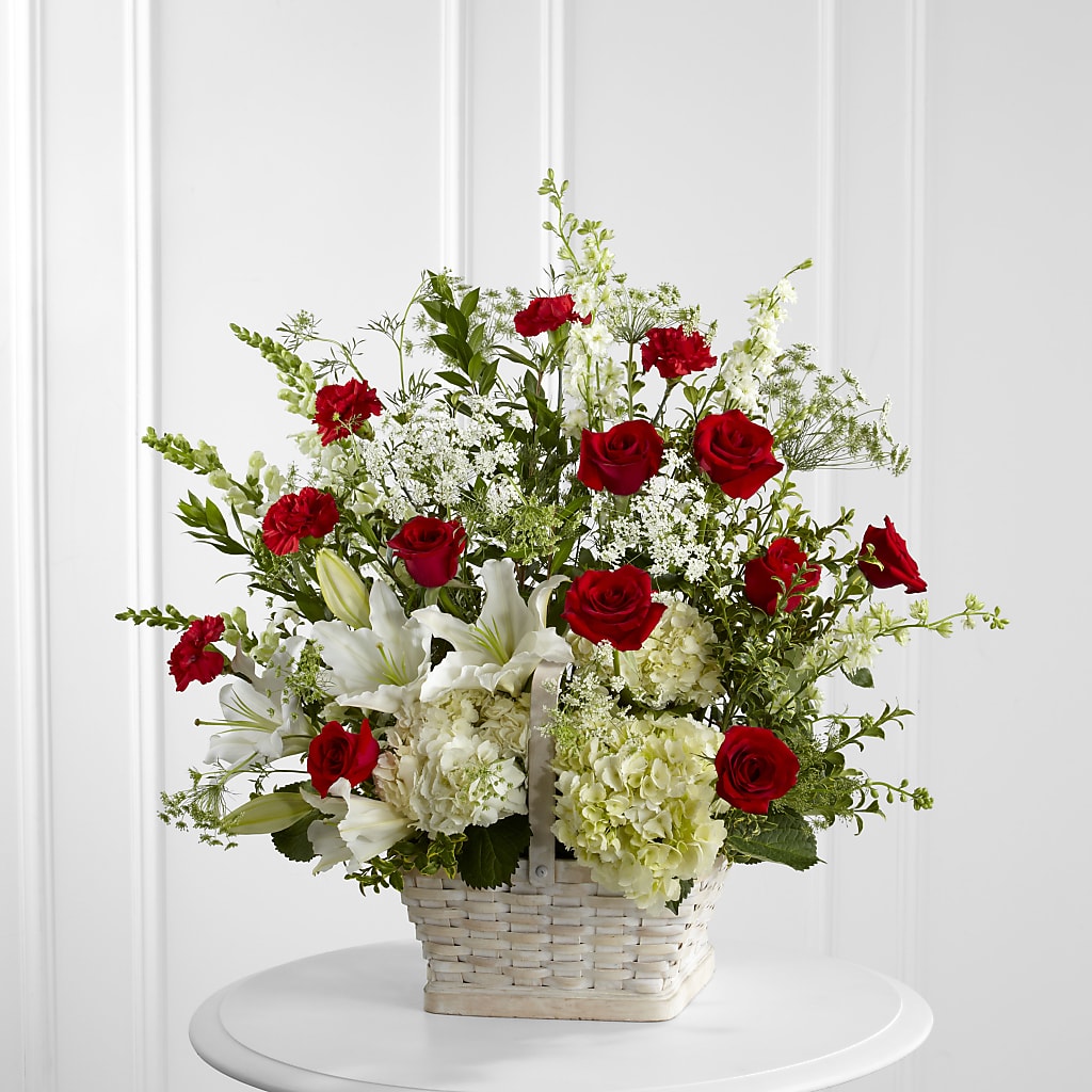 In Loving Memory Arrangement – Ecuadorian Central Flower, Minneapolis MN