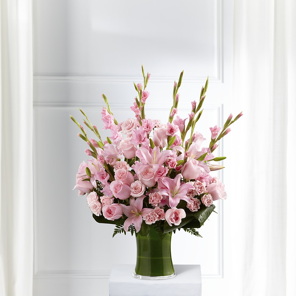 Lovely Tribute Bouquet – Ecuadorian Central Flower, Minneapolis MN