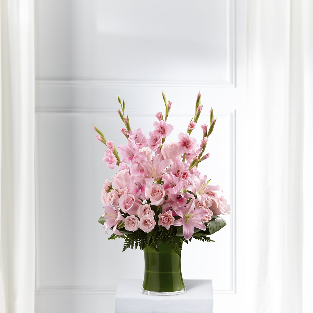 Lovely Tribute Bouquet – Ecuadorian Central Flower, Minneapolis MN