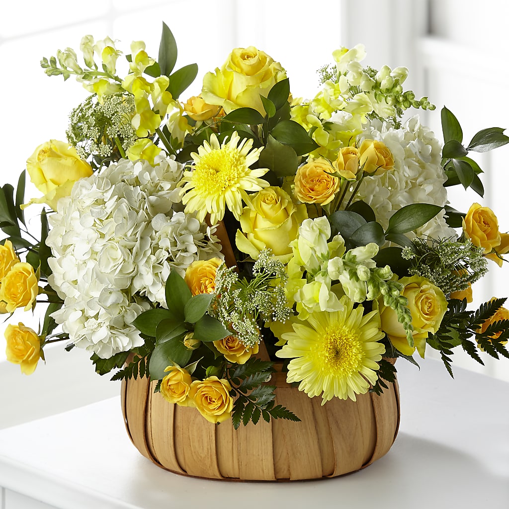 Rustic Remembrance Basket – Ecuadorian Central Flower, Minneapolis MN