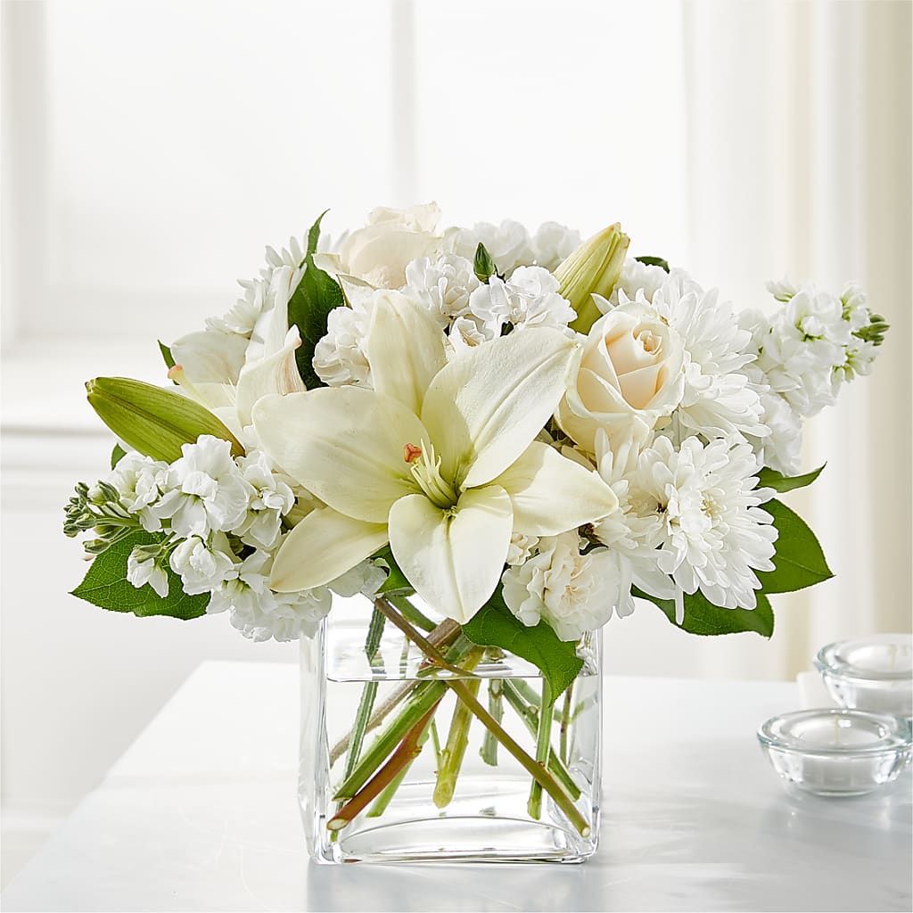 Gentle Breeze Bouquet – Ecuadorian Central Flower, Minneapolis MN