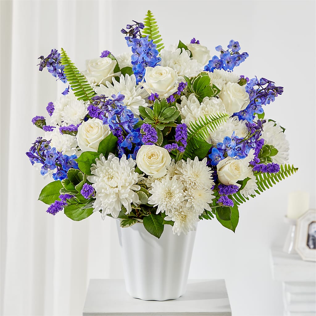 Hold Dear Tabletop Basket – Ecuadorian Central Flower, Minneapolis MN