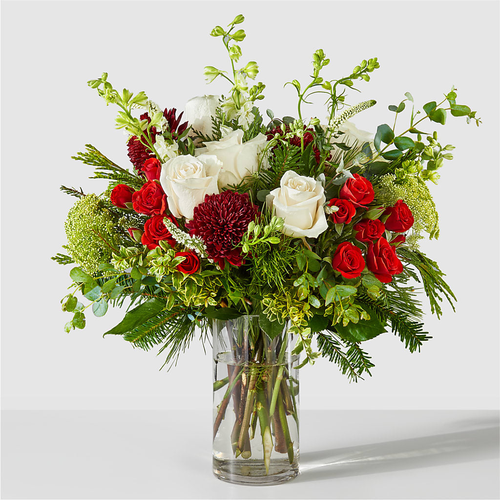 Favorite Traditions Bouquet – Ecuadorian Central Flower, Minneapolis MN