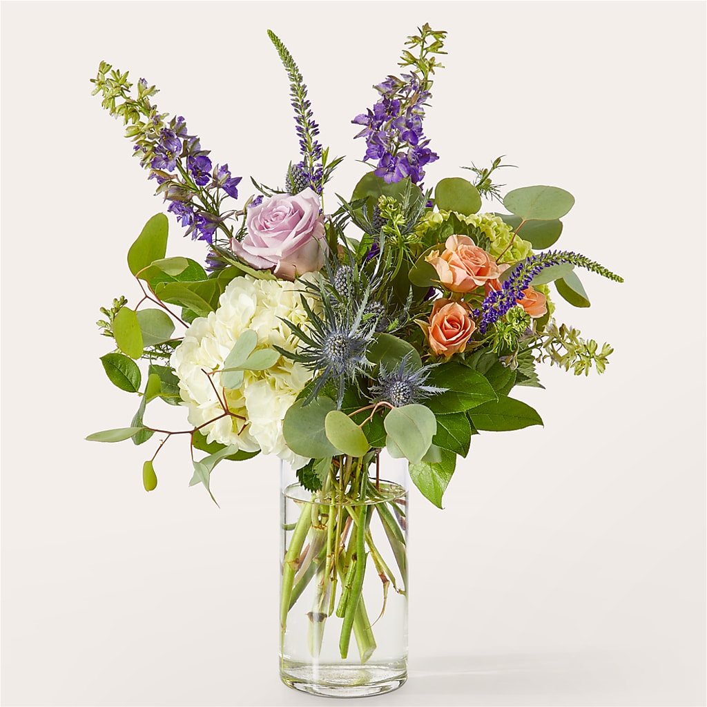 Appealing Aura Bouquet – Ecuadorian Central Flower, Minneapolis MN