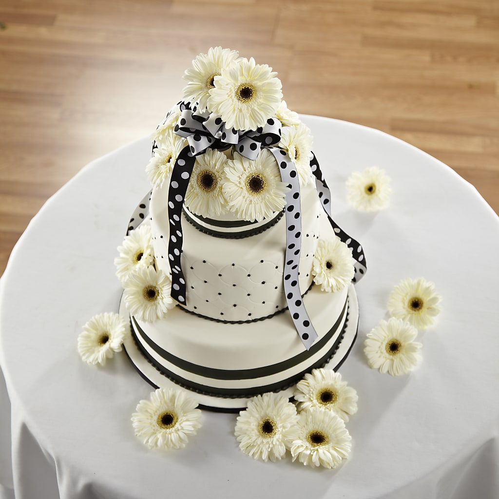 Simple Sophistication Cake Décor – Ecuadorian Central Flower, Minneapolis MN