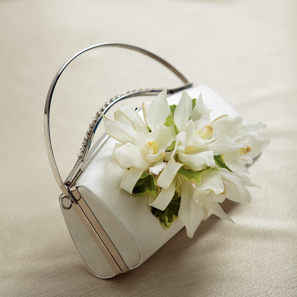 White Purse Decor – Ecuadorian Central Flower, Minneapolis MN