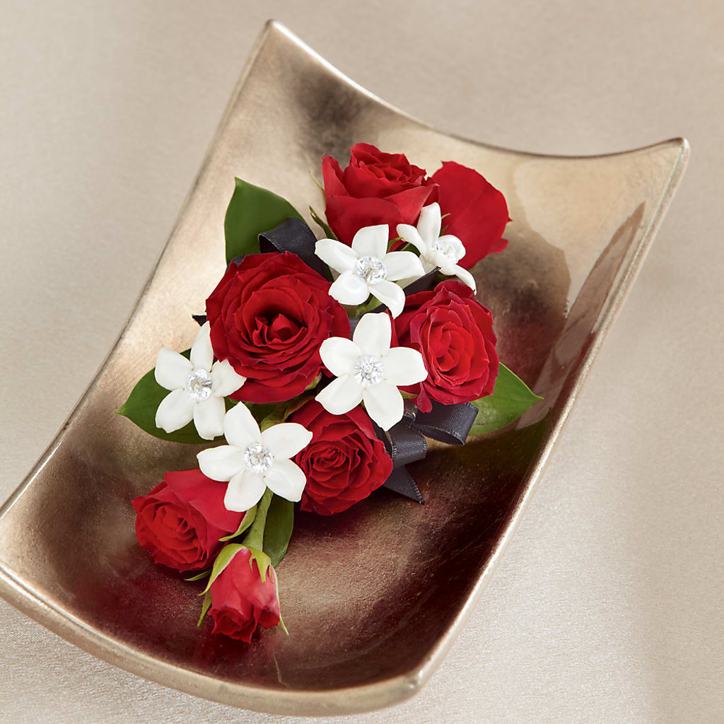 Poetry Corsage – Ecuadorian Central Flower, Minneapolis MN