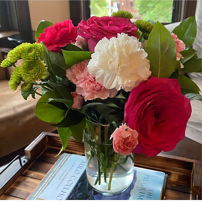 Sweet & Pretty Bouquet –  Ecuadorian Central Flower, Minneapolis MN