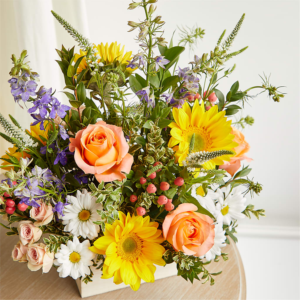 The Good Life Bouquet –  Ecuadorian Central Flower, Minneapolis MN