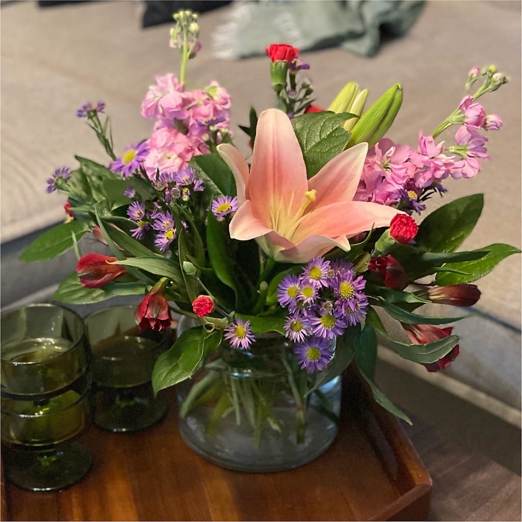 Romantique Bouquet –  Ecuadorian Central Flower, Minneapolis MN