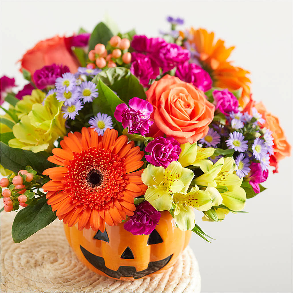 Tricks & Treats Pumpkin –  Ecuadorian Central Flower, Minneapolis MN