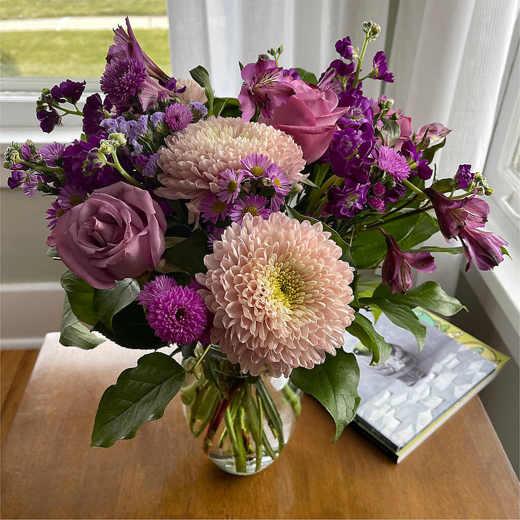 Ultraviolet Bouquet –  Ecuadorian Central Flower, Minneapolis MN