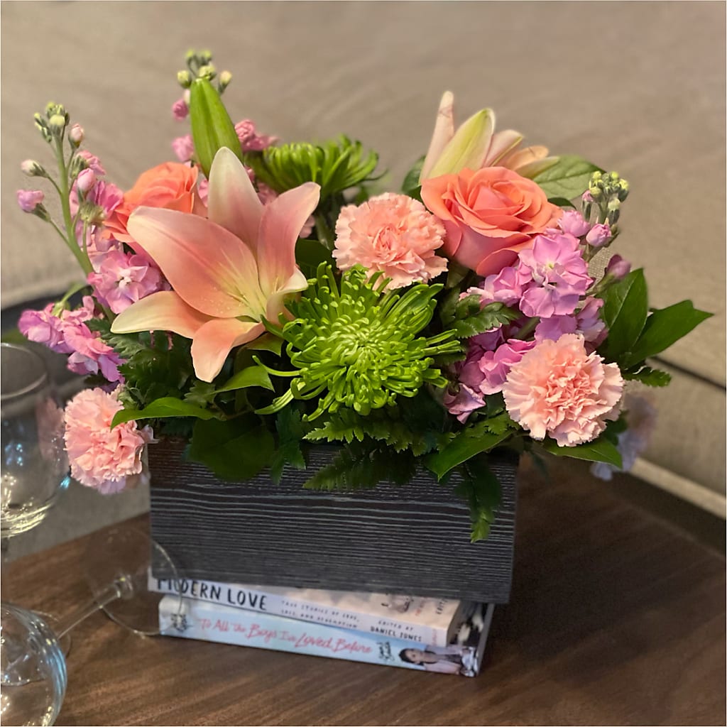 Beautiful Spirit Basket –  Ecuadorian Central Flower, Minneapolis MN