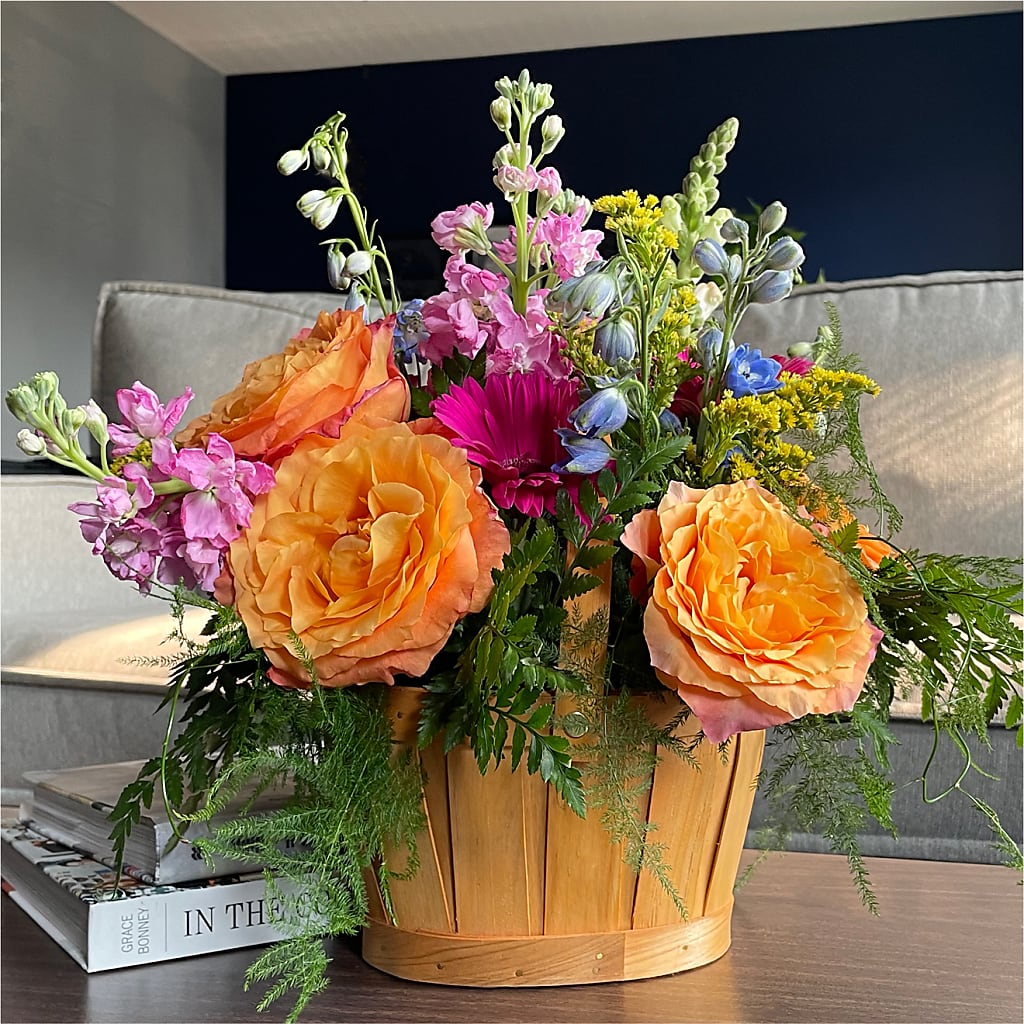 Garden of Life Basket –  Ecuadorian Central Flower, Minneapolis MN