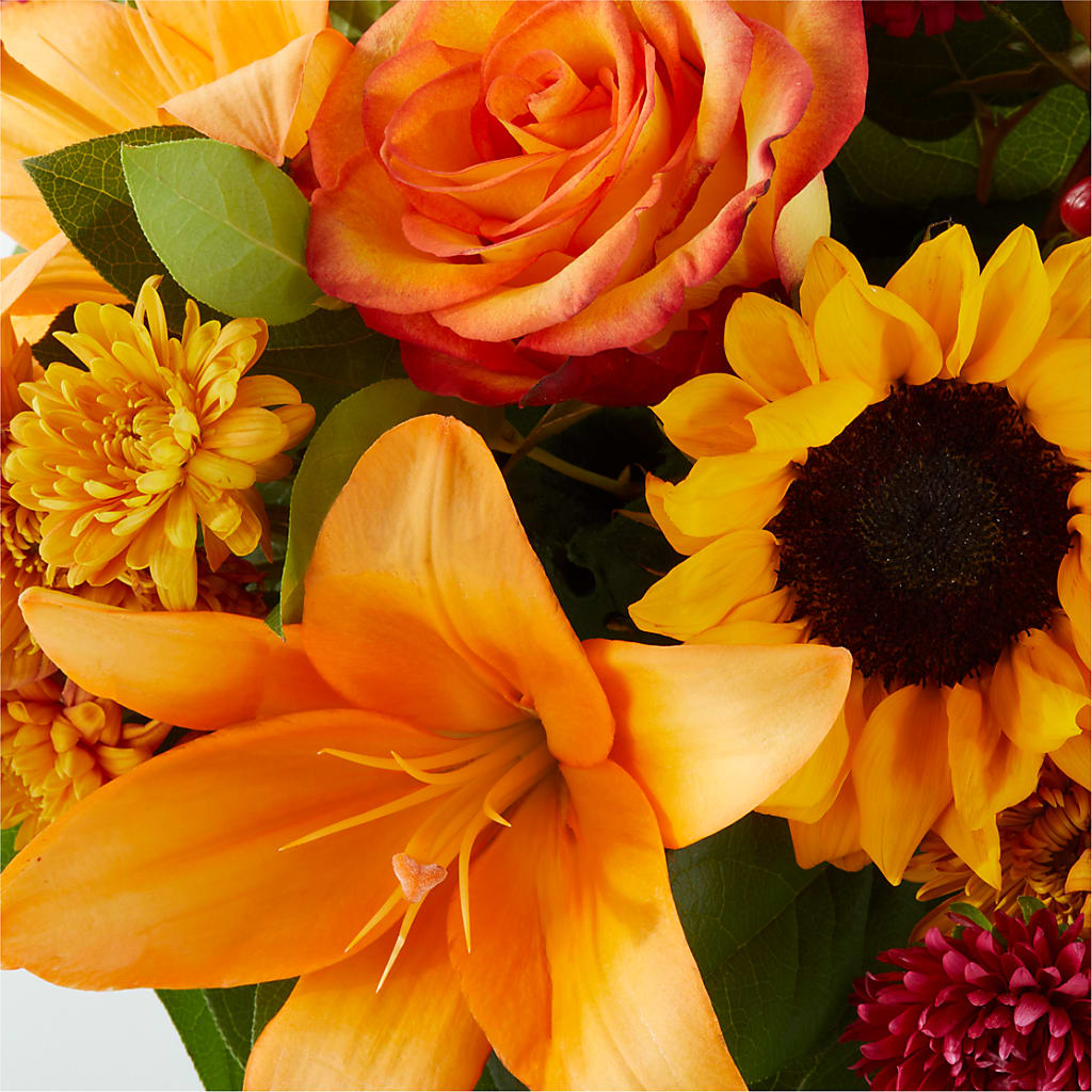 Grateful Centerpiece –  Ecuadorian Central Flower, Minneapolis MN