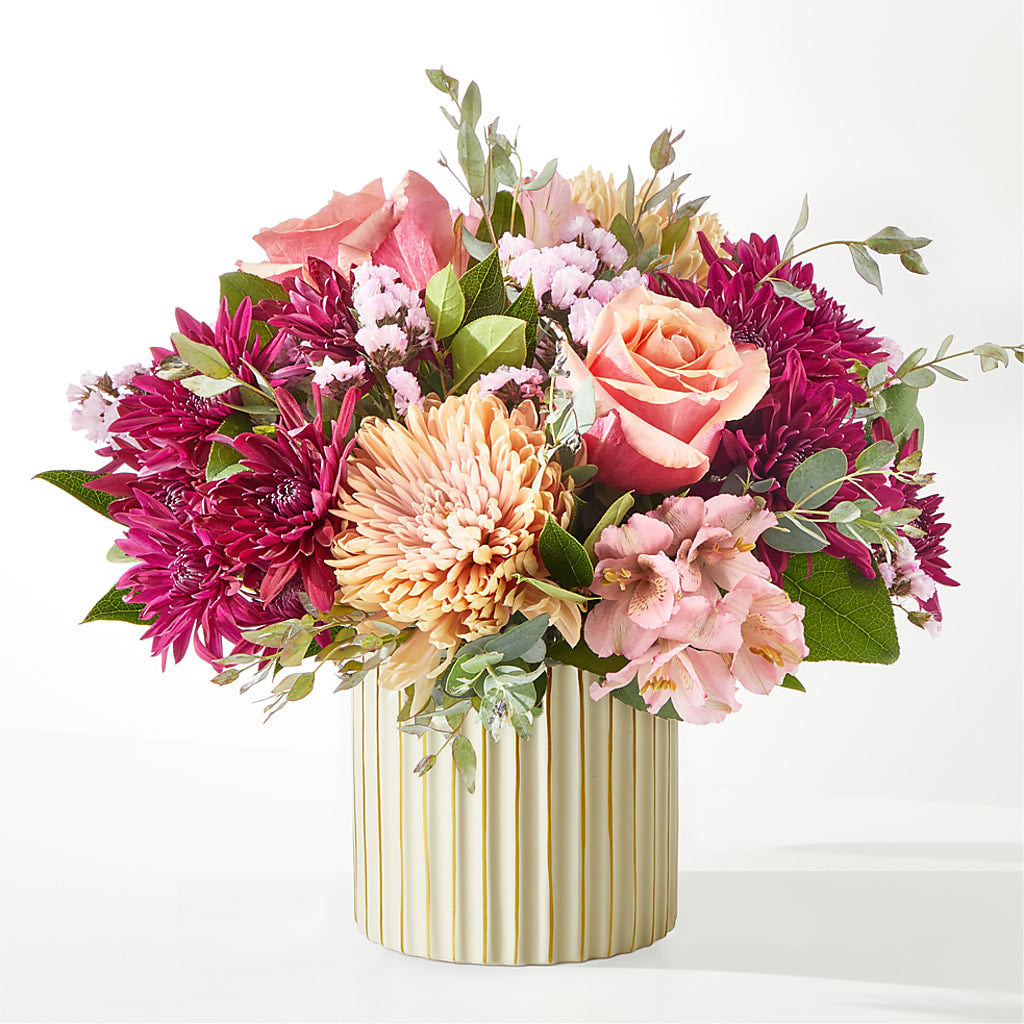 Berry Cobbler Bouquet with Ivory Vase –  Ecuadorian Central Flower, Minneapolis MN