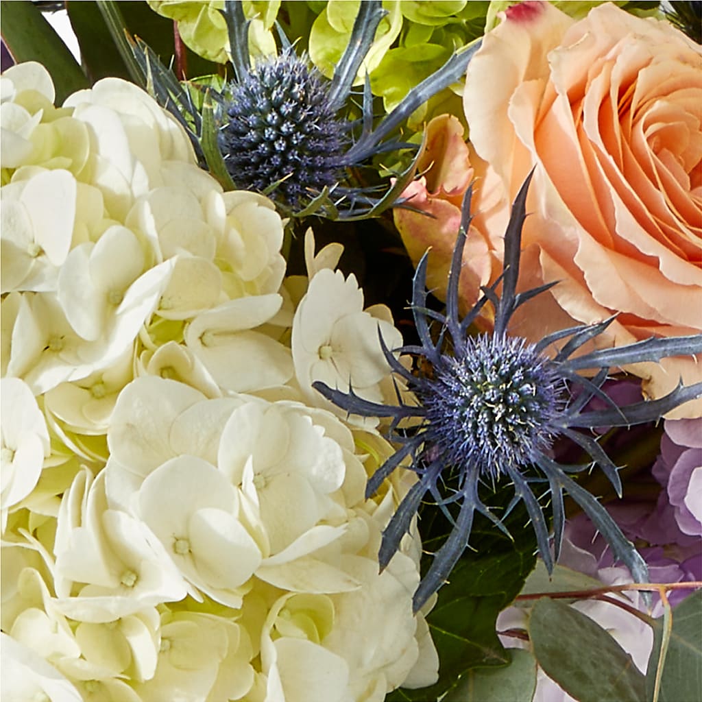 Porch Swing Bouquet –  Ecuadorian Central Flower, Minneapolis MN