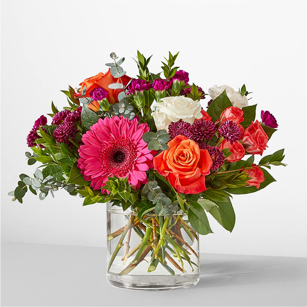 Smell the Roses Bouquet –  Ecuadorian Central Flower, Minneapolis MN
