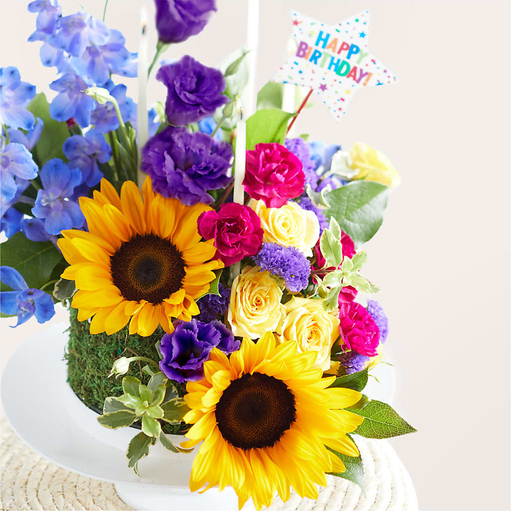 Star of the Day Floral Cake –  Ecuadorian Central Flower, Minneapolis MN