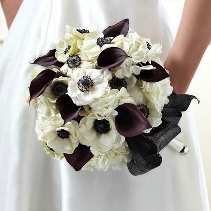 To Have and To Hold Bouquet –  Ecuadorian Central Flower, Minneapolis MN