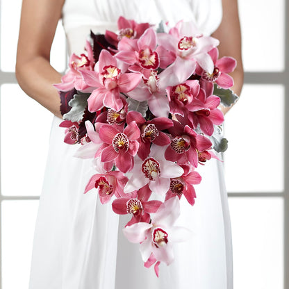 Pink Mink Bouquet –  Ecuadorian Central Flower, Minneapolis MN